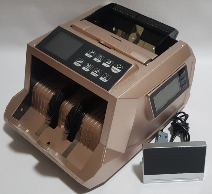 LG790